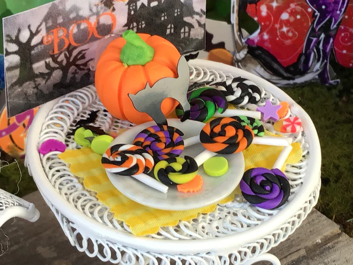 halloween swirl lollipops, miniature, fairy garden, dollhouse